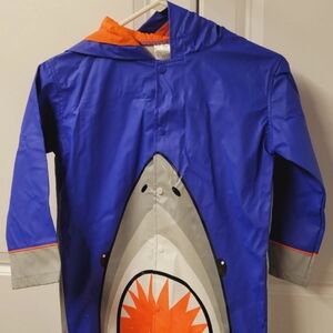 Addie And Tate Raincoat Boys Size: 6/7 New Shark